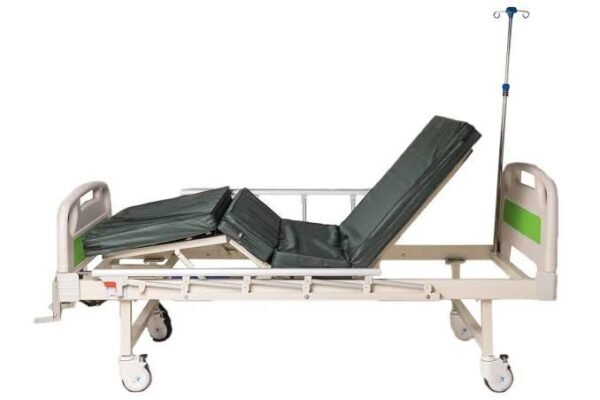 Important manual bed with wheel per Month rent